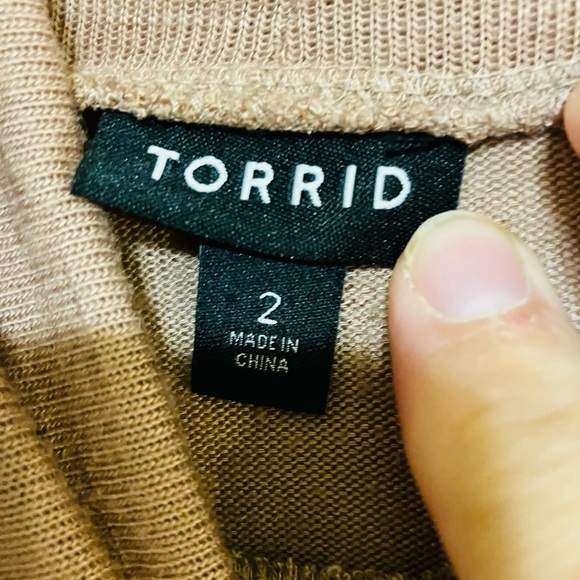 Torrid Pullover Women’s Sz 2XL Lightweight Knit Turtleneck Super Stretchy  - Picture 3 of 6
